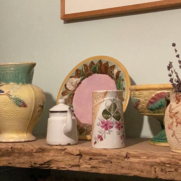 Shabby chic vintage small floral pitcher - Picture 6 of 8